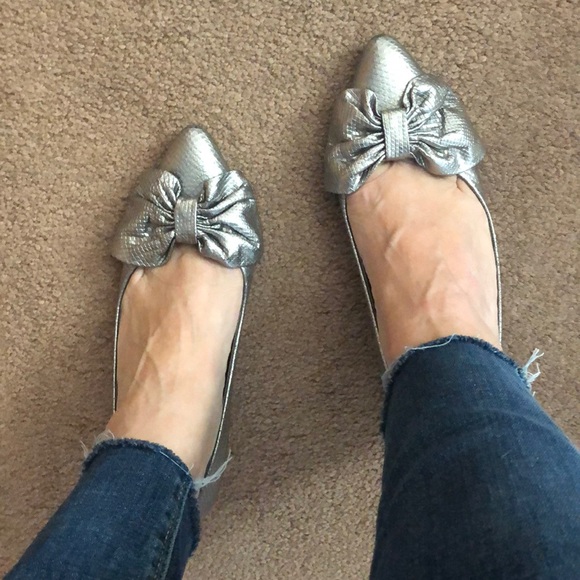 CHANEL Shoes - CHANEL Silver Bow Pumps 39